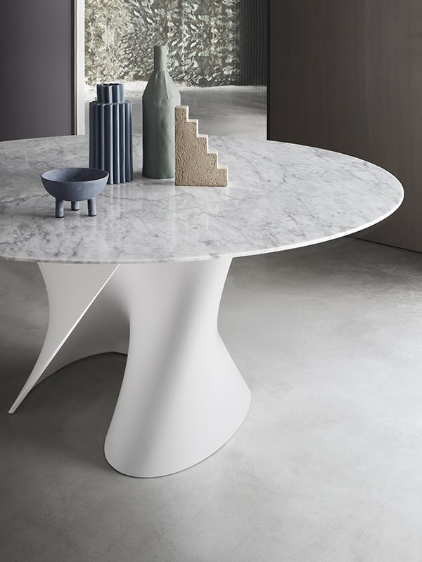 S TABLE